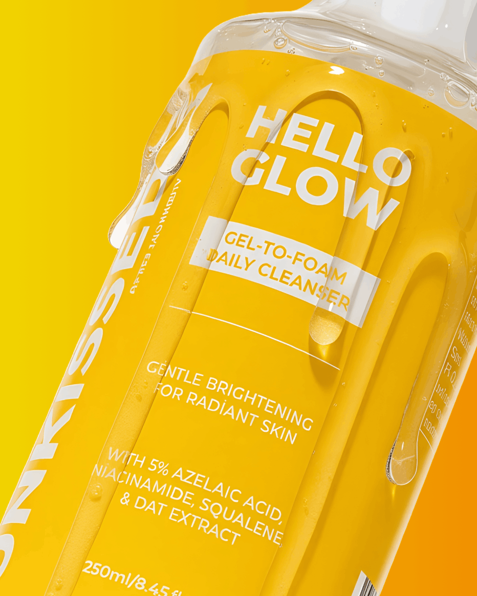 Hello Glow Gel-to-Foam Daily Cleanser - Image 2